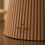 Taiyo Giga con iluminación ambiental cálida