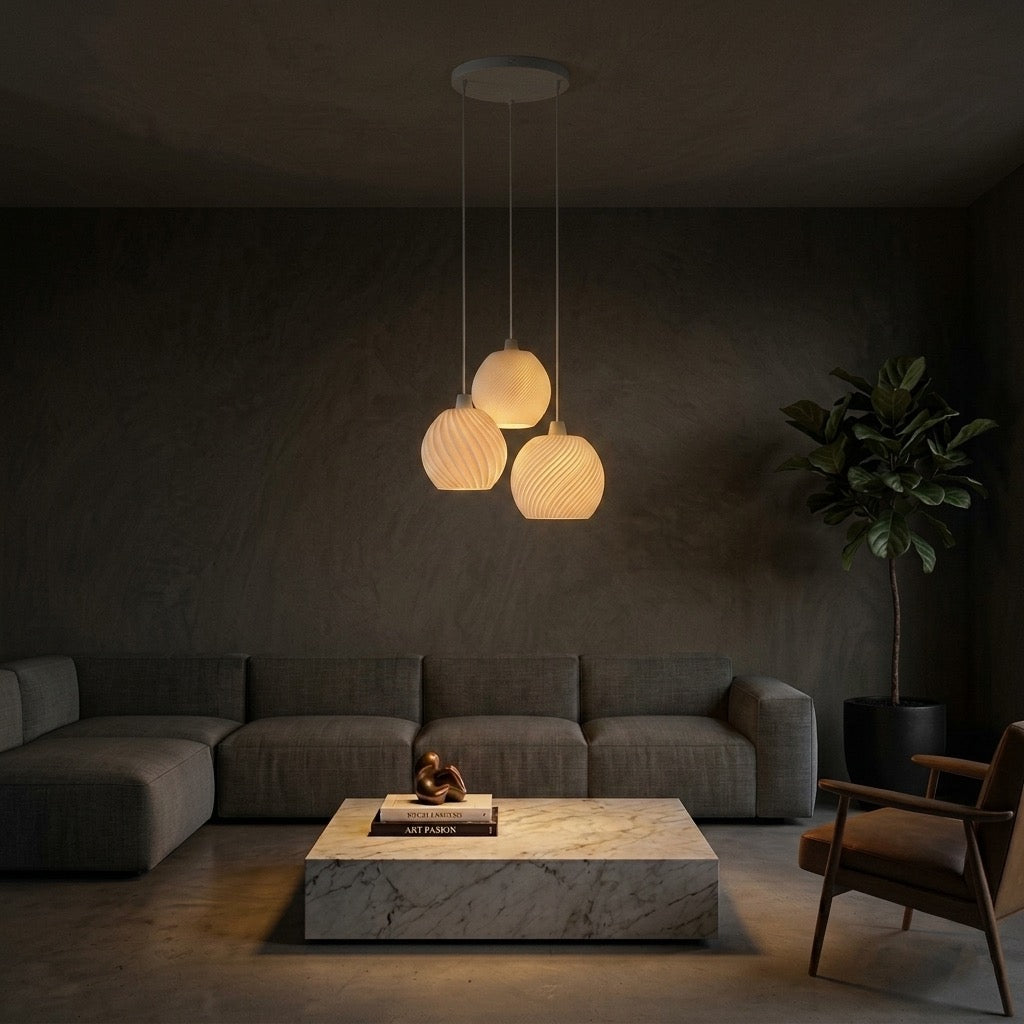 Kira-Kira Trio Lámpara de Techo — iluminada en un salón